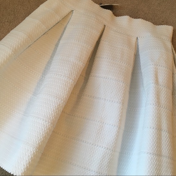 Express Dresses & Skirts - White Express Skirt